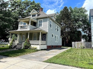 16 Lincoln St, Chicopee, MA 01020