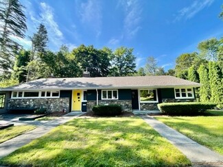 567 Salisbury St, Worcester, MA 01609