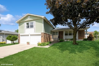4085 N New Britton Dr, Hoffman Estates, IL 60192