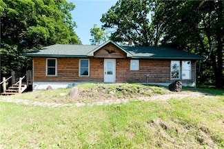 2431 10 1 2 St, Cumberland, WI 54829