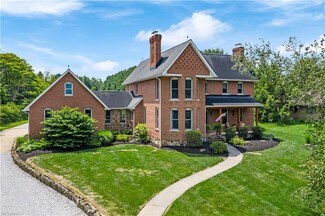 3130 Hemphill Rd, Norton, OH 44203