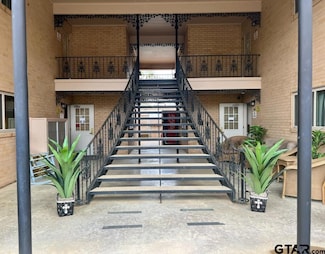 528 S Saunders Ave, Tyler, TX 75702