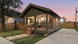 1415 Tabor St, Houston, TX 77009