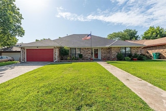 9812 Henderson Dr, Oklahoma City, OK 73139