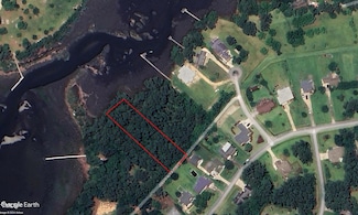 220 Mary Gray Farm Rd, Beaufort, NC 28516