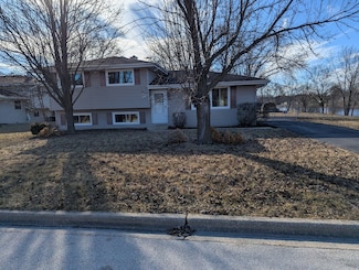 298 N Westwood Ave, Lombard, IL 60148