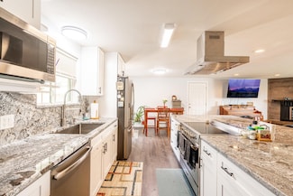 1658 S Mountain View Dr, Sheridan, WY 82801