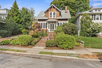 114 Lorimer Ave, Providence, RI 02906