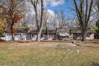 25200 Waycross, Southfield, MI 48033