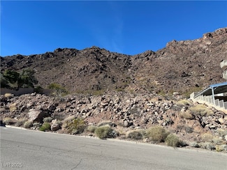 876 Robinson Ln, Boulder City, NV 89005