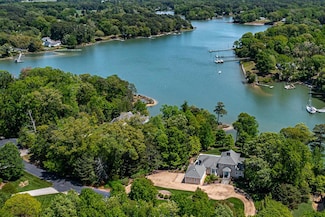80 Oyster Point, White Stone, VA 22578