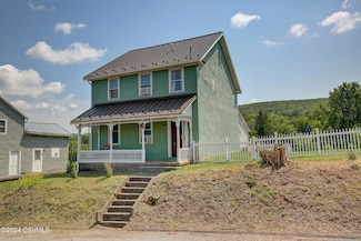 13 Kindt Rd, Danville, PA 17821