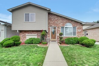 12834 S Aberdeen St, Calumet Park, IL 60827