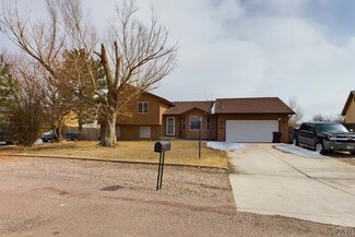 576 S Falcon Dr, Pueblo, CO 81007