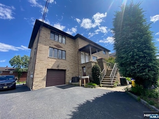2442 1st St Unit 2 Fl, Fort Lee, NJ 07024