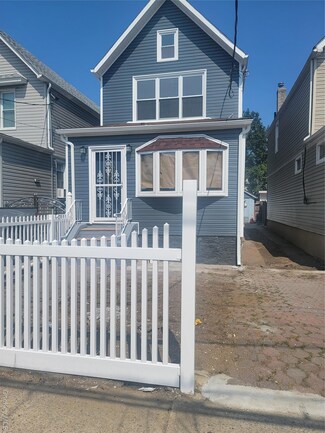 12351 146th St, Jamaica, NY 11436