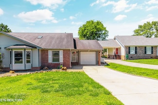 15 Breakers Ct, Clinton, TN 37716