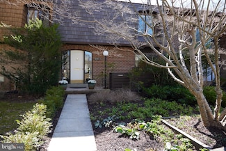 10913 Deborah Dr, Potomac, MD 20854