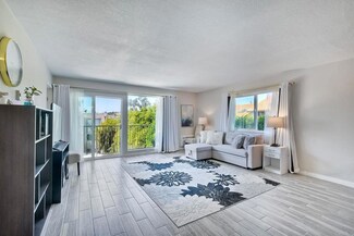 2348 La Costa Ave Unit 307, Carlsbad, CA 92009