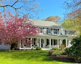 190 Percival Dr, West Barnstable, MA 02668