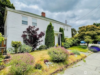 7870 Green Lake Dr N Unit 10, Seattle, WA 98103