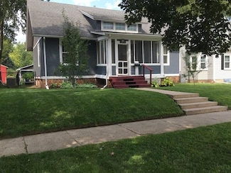 19 S Yale St, Vermillion, SD 57069