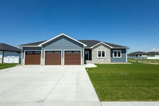 4930 17th St, Columbus, NE 68601