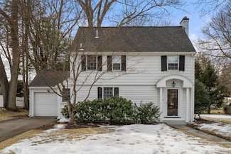 6 Earle Rd, Wellesley Hills, MA 02481