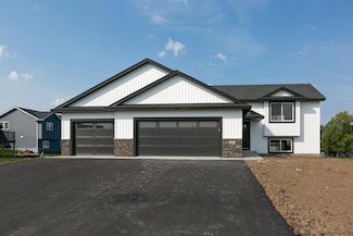 883 N Grant St, Ellsworth, WI 54011