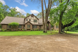 2701 Inwood Dr, Harrison, AR 72601
