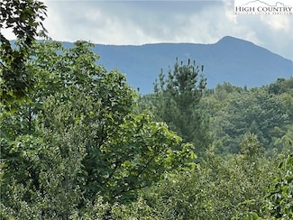 62 Mountain Breeze Knoll, Blowing Rock, NC 28605