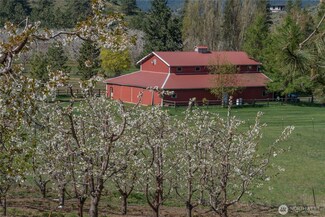 712 Moonlit Ln, Wenatchee, WA 98801