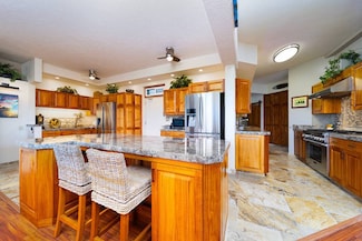 1911 Kalanianaole Ave Unit PH1 & 2, Hilo, HI 96720