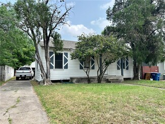 4446 Dinn St, Corpus Christi, TX 78415