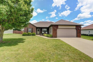 754 N Lexington Ave, Republic, MO 65738