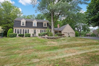 4 Shire Dr, Wallingford, CT 06492