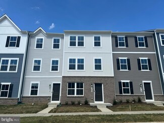 49 Brookfield Mews, Ranson, WV 25438