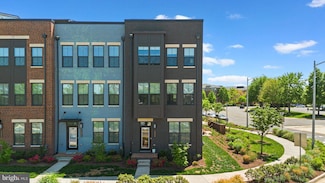 12998 Hattontown Square, Herndon, VA 20171