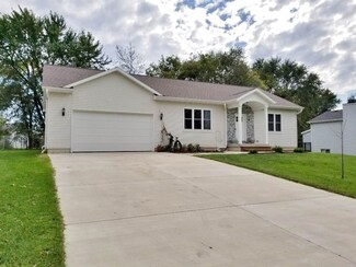 109 Dahlen Cir, Cambridge, WI 53523