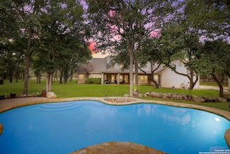 209 Sandy Oaks Dr, Boerne, TX 78015