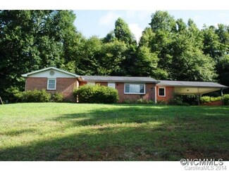 900 Thompson Rd, Saluda, NC 28773