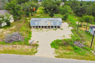 145 Sandy Ridge Dr, Poteet, TX 78065