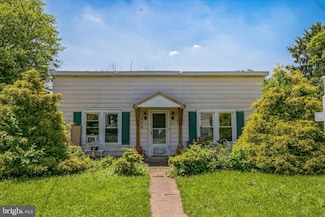 210 Beaver Rd, Harrisburg, PA 17112