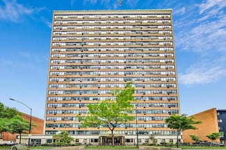6030 N Sheridan Rd Unit 411, Chicago, IL 60660