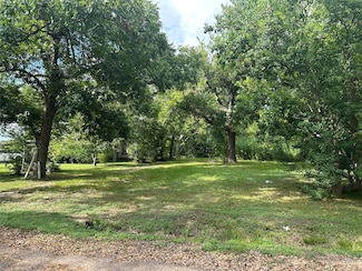 1907 Hill St, Baytown, TX 77520