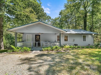 1756 Happy Acres Rd, Brevard, SC 28712