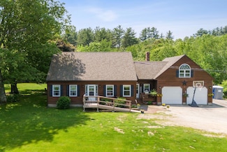 31 Legrow Rd, Gray, ME 04039