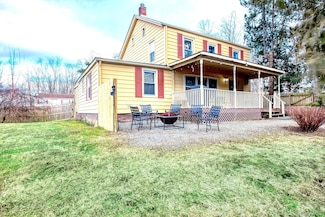 834 1st Ave, Kingston, NY 12401