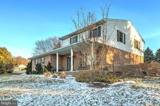 14 Saddle Cir, Windsor, PA 17366