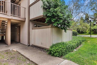 385 Camelback Rd Unit 2, Pleasant Hill, CA 94523